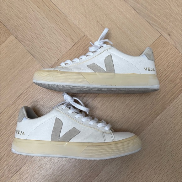 Veja Campo Sneakers size 7 - Picture 1 of 14